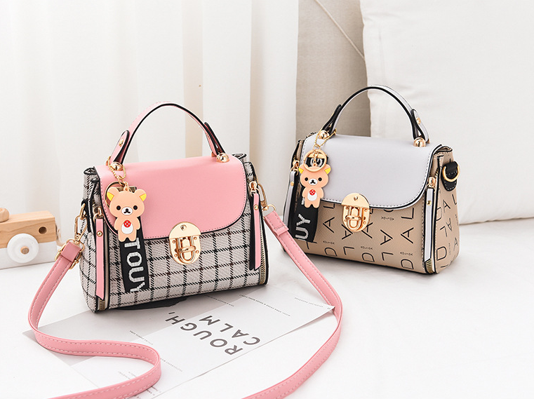 Plaid Small Crossbody Bag - Cute Bear Charm Fashion Handbag with Adjustable Strap for Daily Use